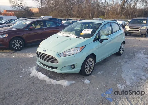 2017 Ford Fiesta Titanium z USA, uszkodzony, nr VIN 3FADP4FJ4HM123934